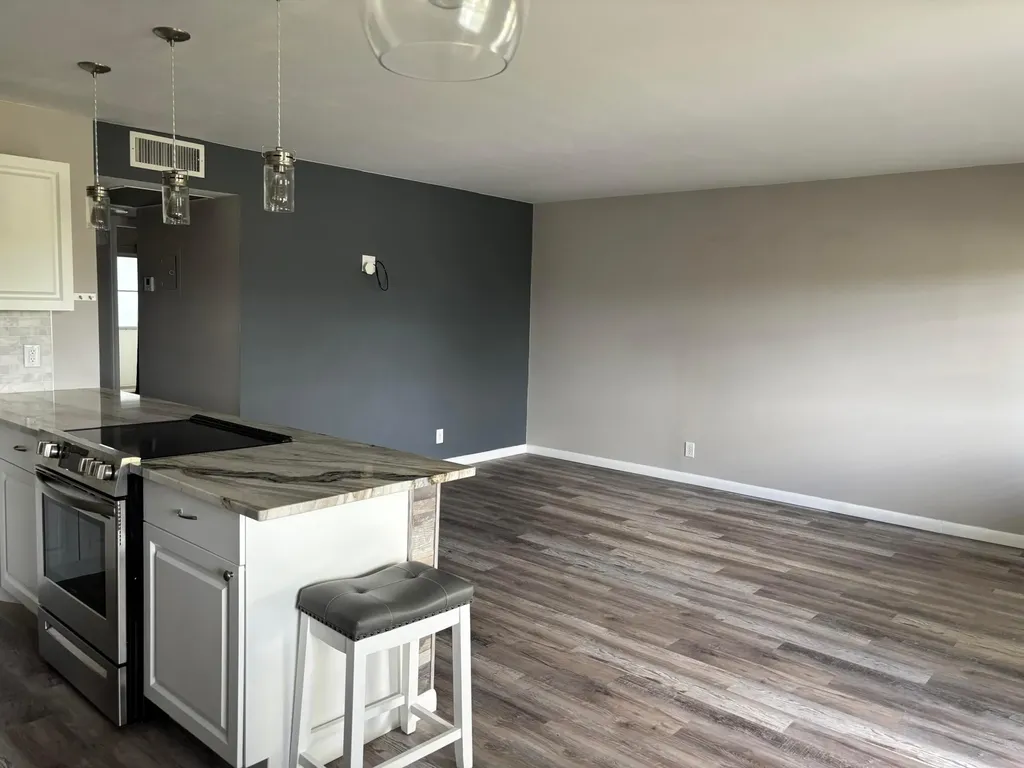 311 Chatham West Palm Beach FL 33417