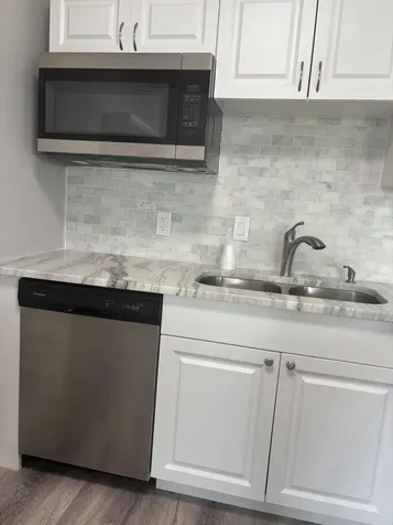 311 Chatham West Palm Beach FL 33417