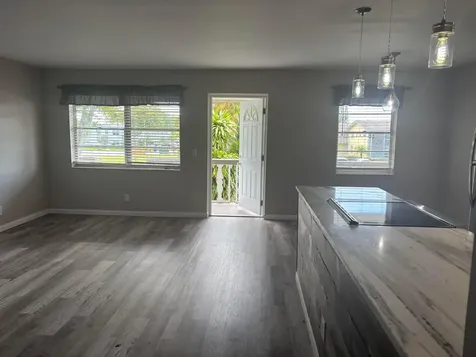 311 Chatham West Palm Beach FL 33417