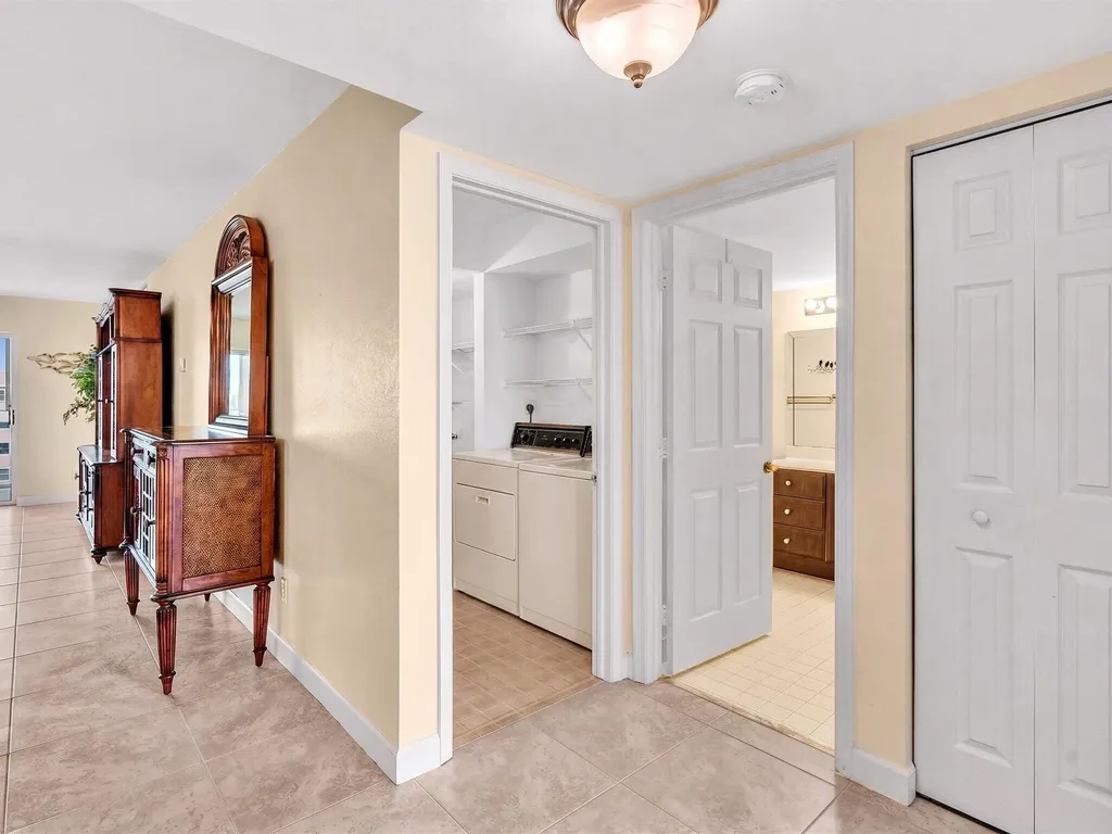 10315 NW 24th Place Sunrise FL 33322