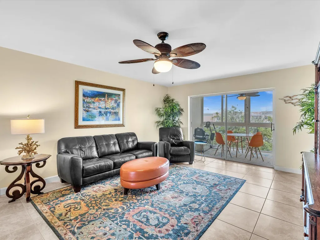 10315 NW 24th Place Sunrise FL 33322