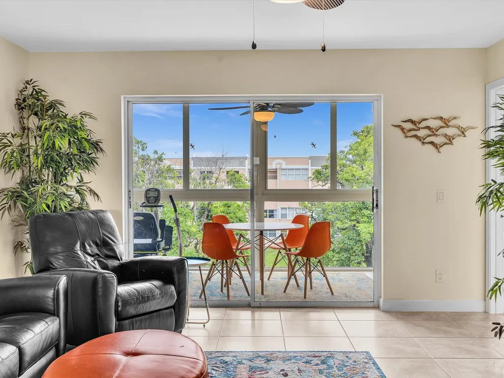 10315 NW 24th Place Sunrise FL 33322