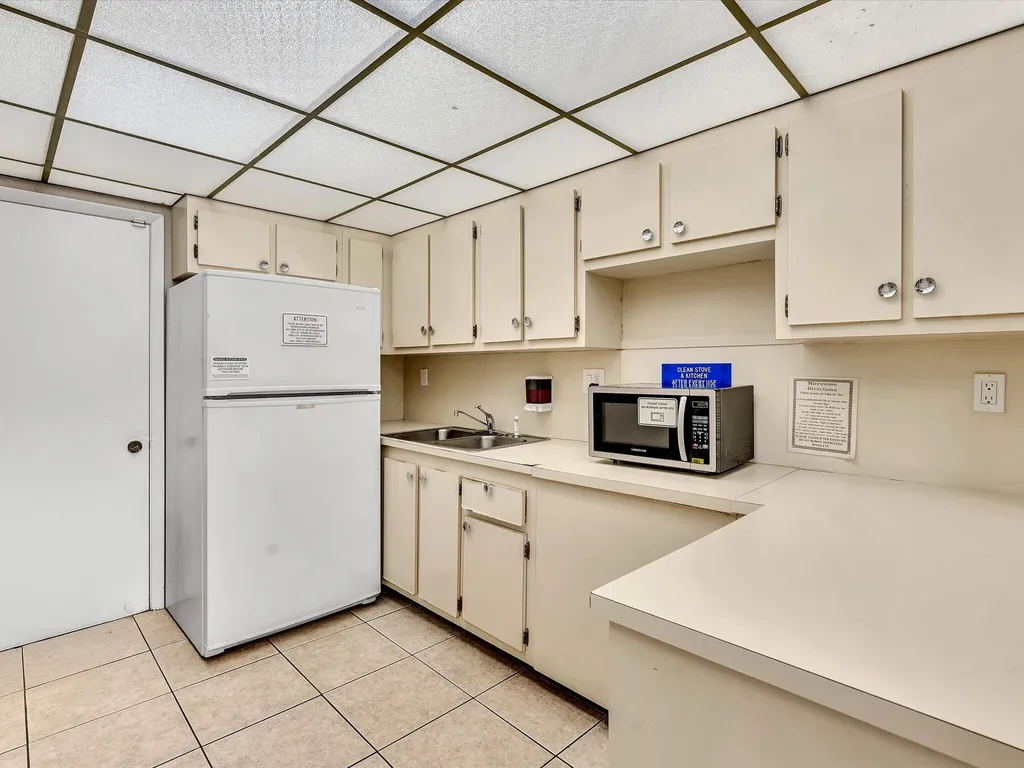 10315 NW 24th Place Sunrise FL 33322