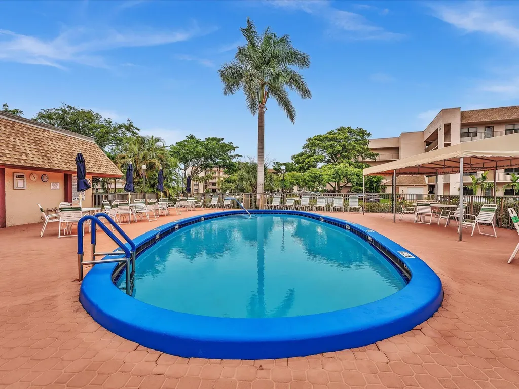 10315 NW 24th Place Sunrise FL 33322