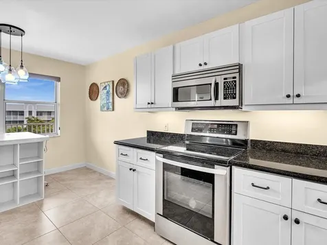 10315 NW 24th Place Sunrise FL 33322