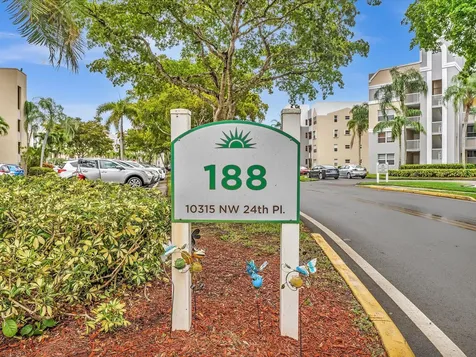 10315 NW 24th Place Sunrise FL 33322
