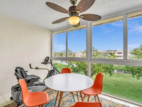 10315 NW 24th Place Sunrise FL 33322