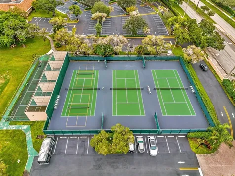 10315 NW 24th Place Sunrise FL 33322