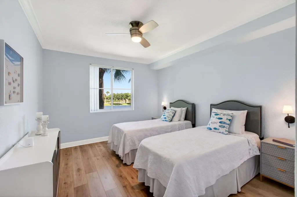 1660 Renaissance Commons Boulevard Boynton Beach FL 33426
