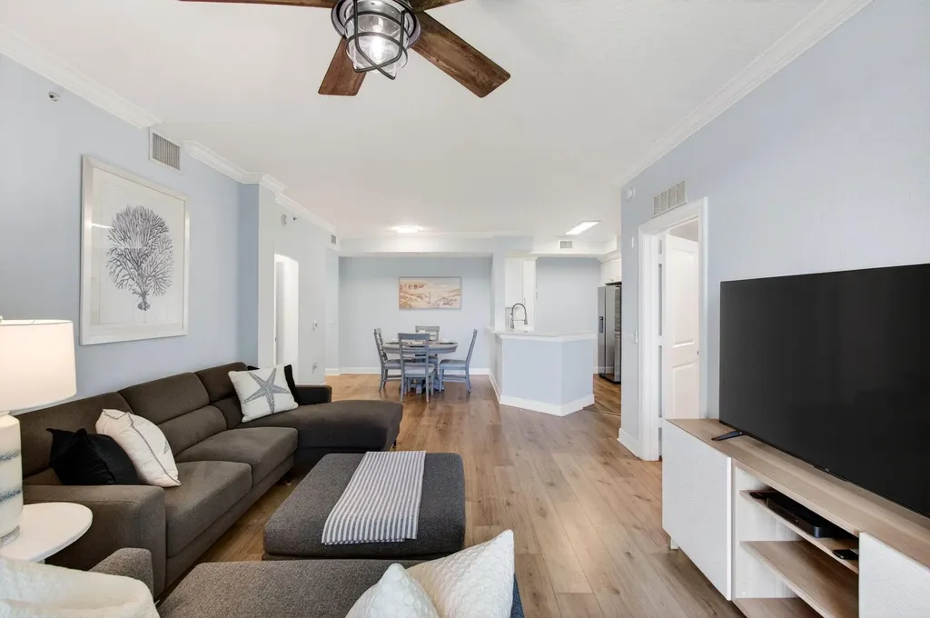 1660 Renaissance Commons Boulevard Boynton Beach FL 33426