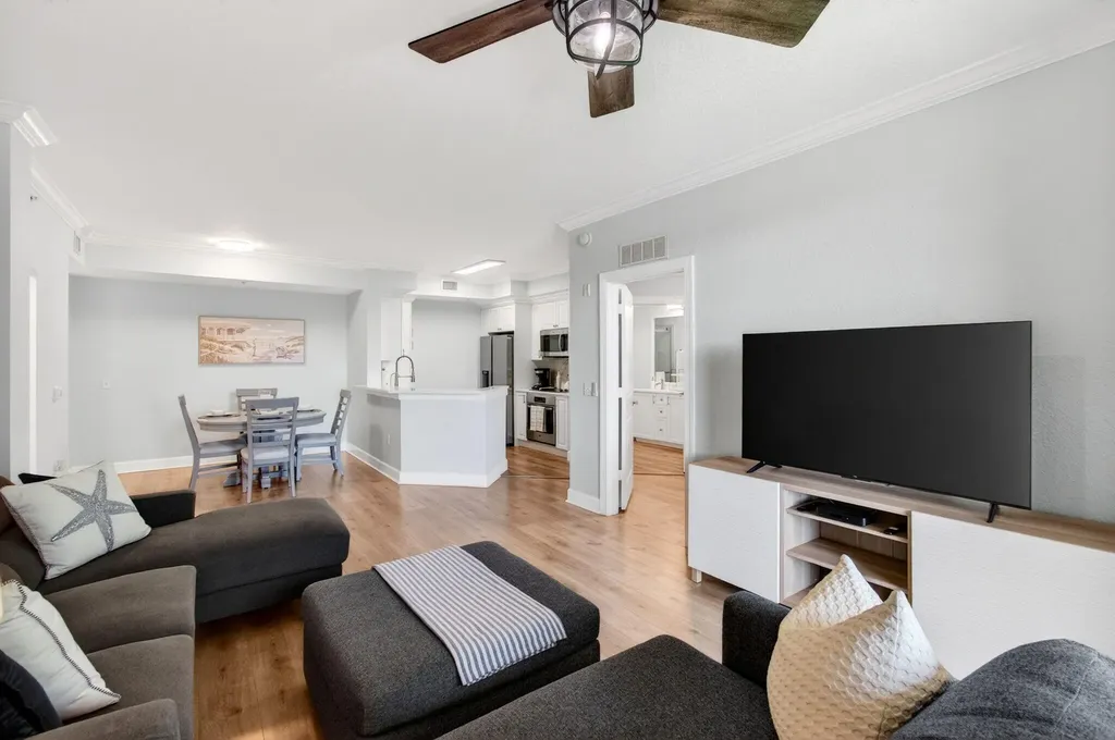 1660 Renaissance Commons Boulevard Boynton Beach FL 33426