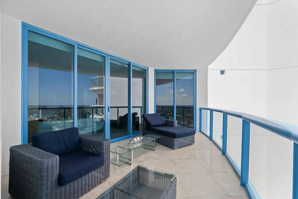 333 Las Olas Way Fort Lauderdale FL 33301