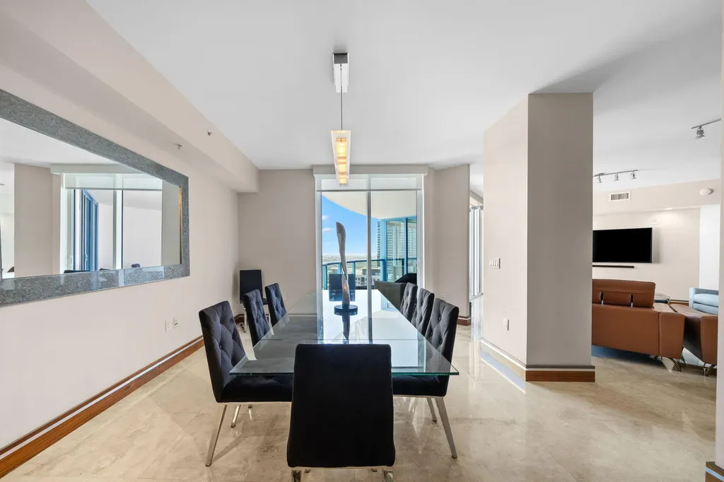333 Las Olas Way Fort Lauderdale FL 33301