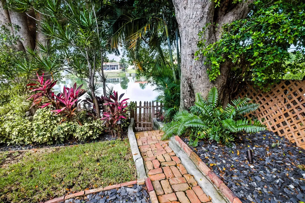 1625 NE 20th Avenue Fort Lauderdale FL 33305
