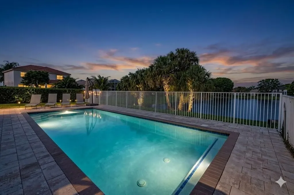 7245 Chesapeake Circle Boynton Beach FL 33436