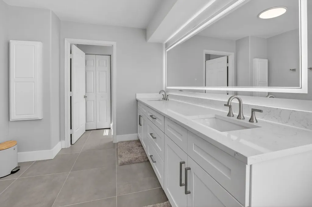 7245 Chesapeake Circle Boynton Beach FL 33436