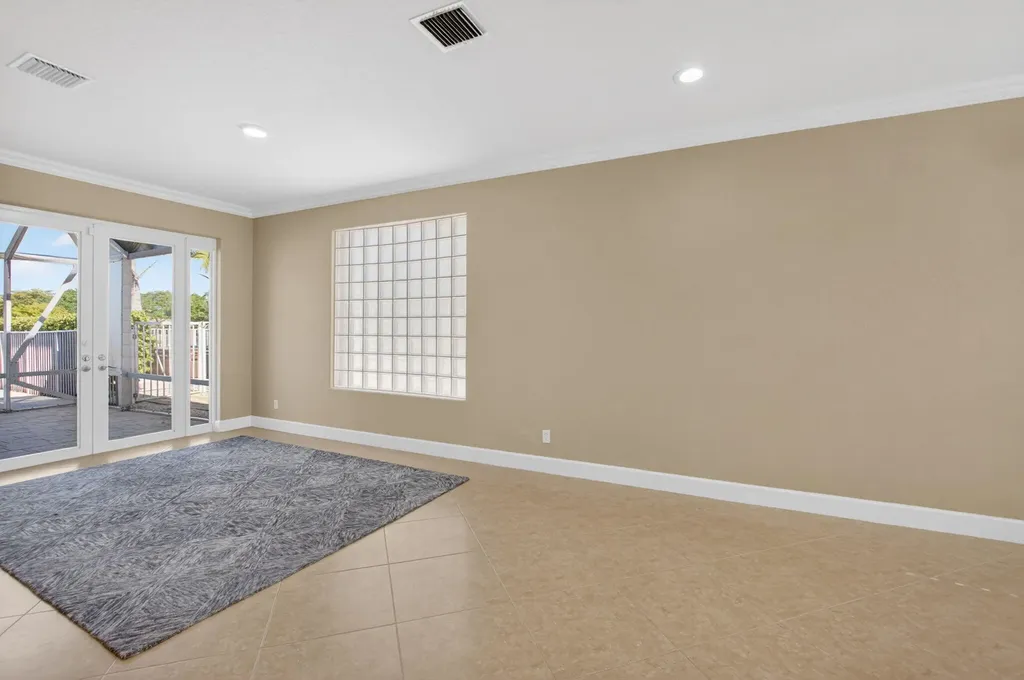 7245 Chesapeake Circle Boynton Beach FL 33436
