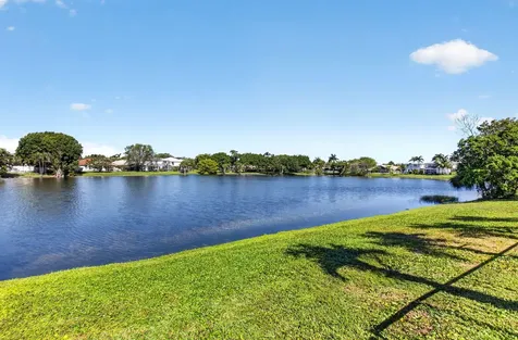 7245 Chesapeake Circle Boynton Beach FL 33436