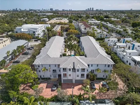 2725 NE 8th Avenue Wilton Manors FL 33334