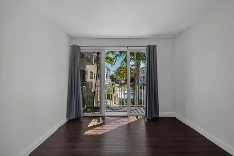 2725 NE 8th Avenue Wilton Manors FL 33334