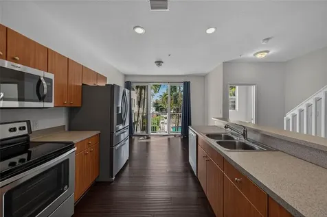 2725 NE 8th Avenue Wilton Manors FL 33334