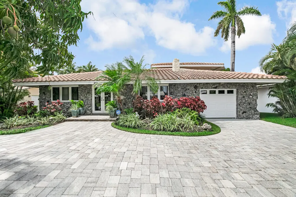 491 SE 16th Avenue Pompano Beach FL 33060