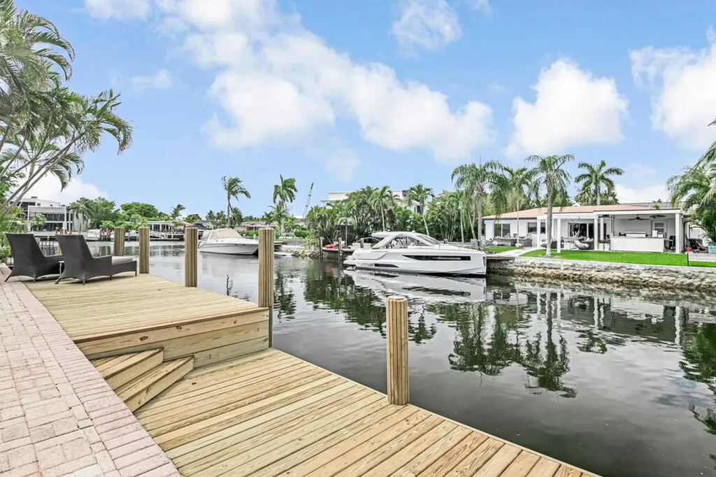 491 SE 16th Avenue Pompano Beach FL 33060