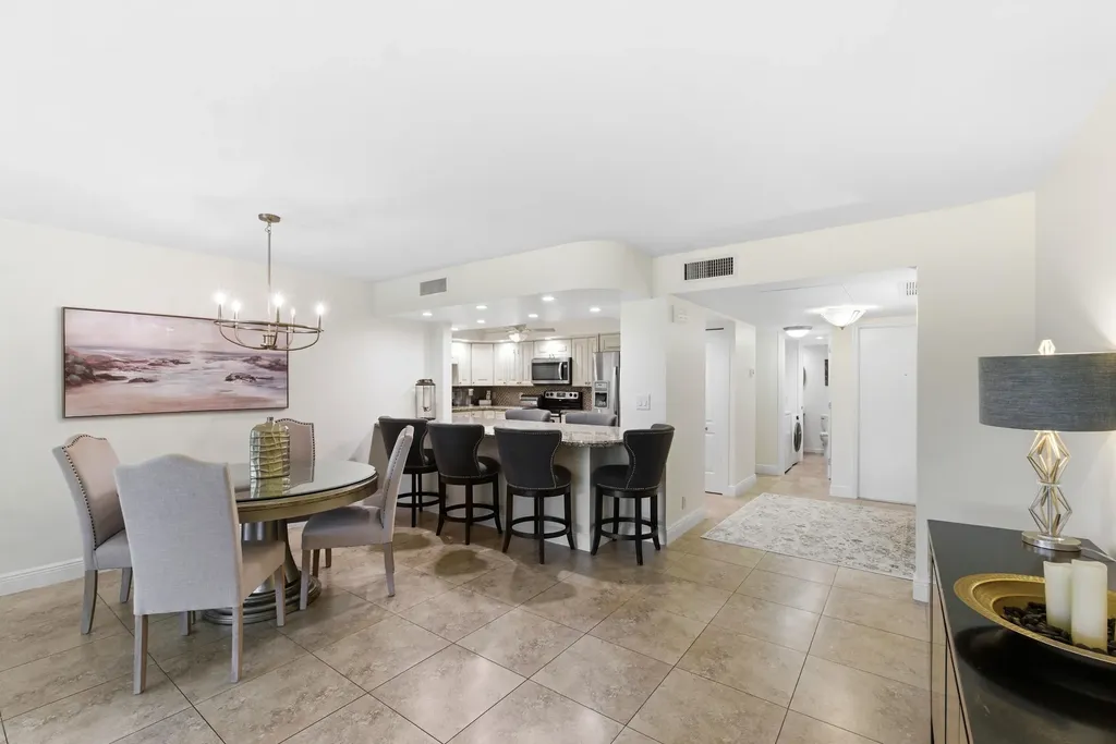 3800 Oaks Clubhouse Drive Pompano Beach FL 33069