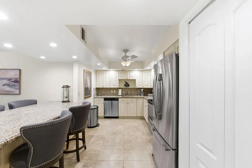 3800 Oaks Clubhouse Drive Pompano Beach FL 33069