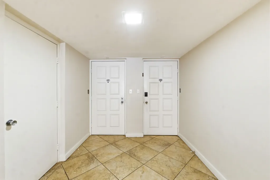 3800 Oaks Clubhouse Drive Pompano Beach FL 33069