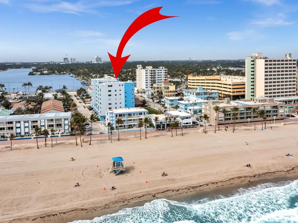 320 S Surf Road Hollywood FL 33019
