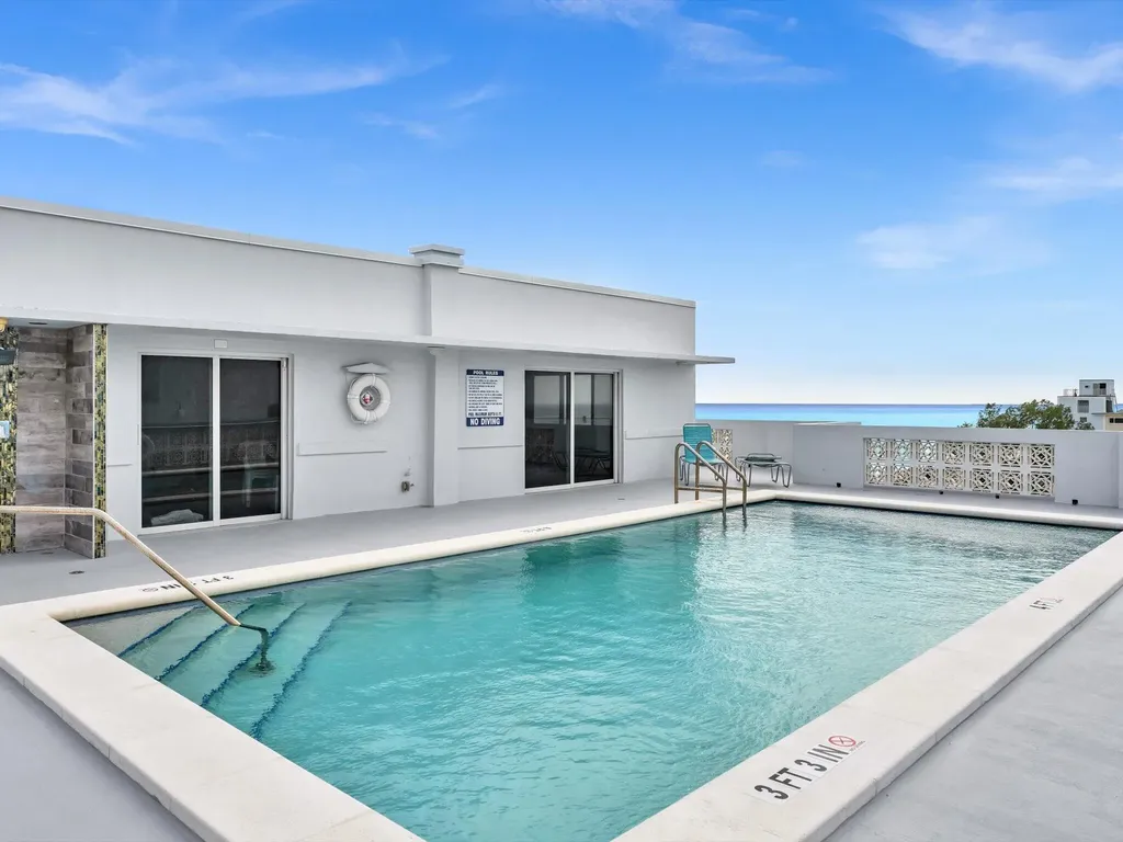 320 S Surf Road Hollywood FL 33019