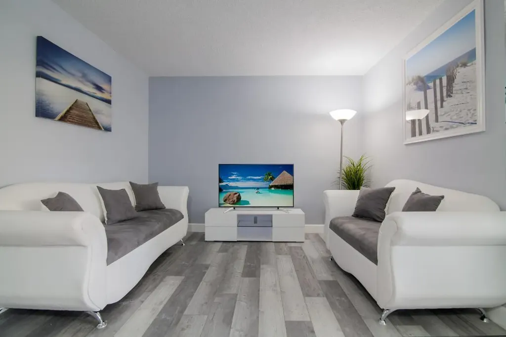 320 S Surf Road Hollywood FL 33019