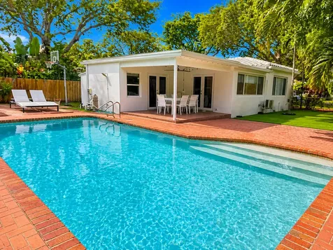 800 SE 11th Court Fort Lauderdale FL 33316