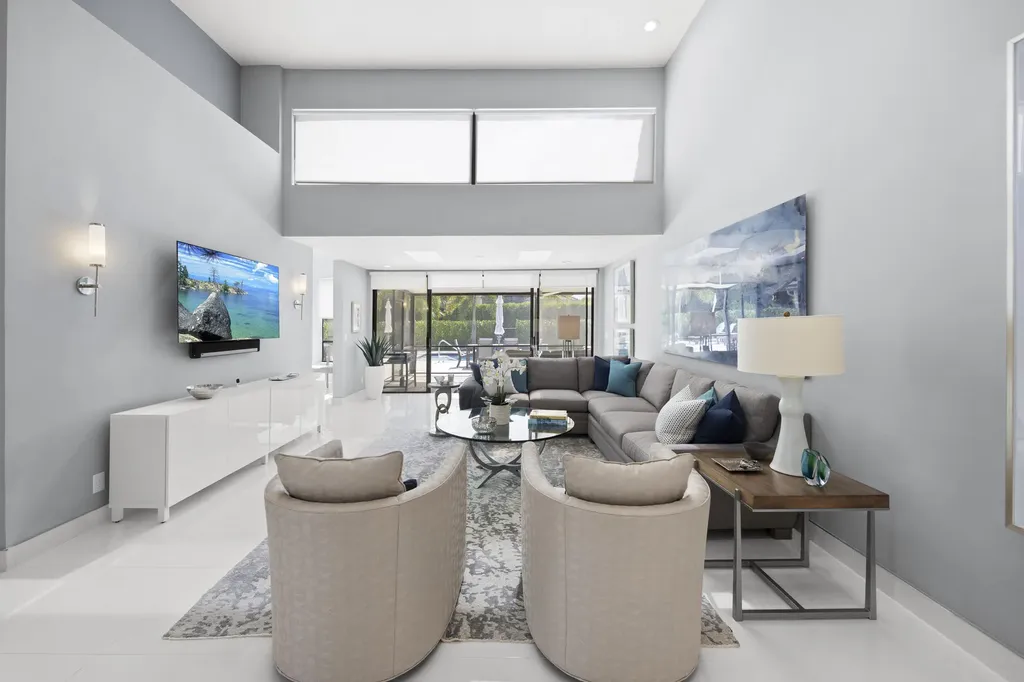 10256 Spyglass Way Boca Raton FL 33498