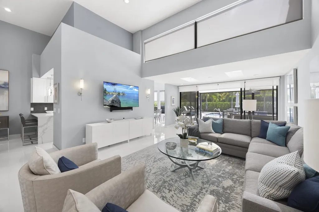 10256 Spyglass Way Boca Raton FL 33498