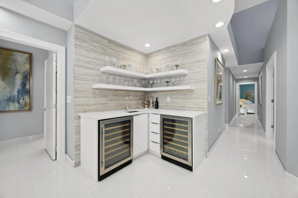 10256 Spyglass Way Boca Raton FL 33498
