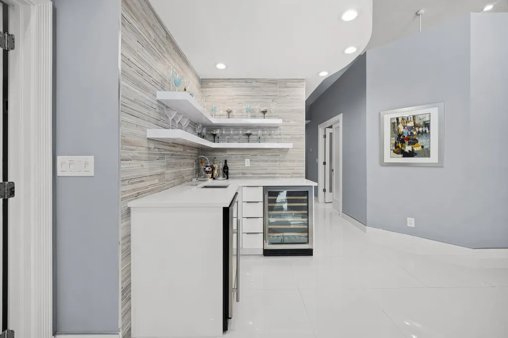 10256 Spyglass Way Boca Raton FL 33498