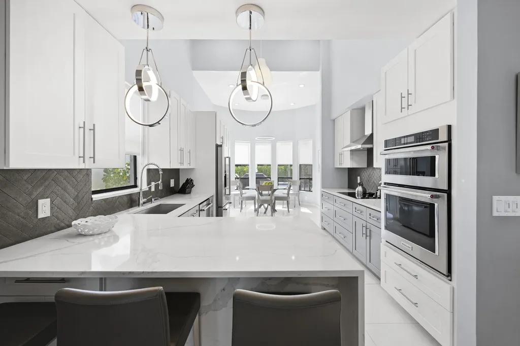 10256 Spyglass Way Boca Raton FL 33498