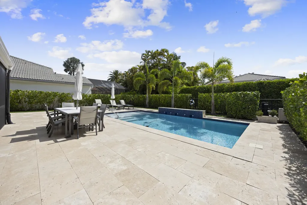 10256 Spyglass Way Boca Raton FL 33498