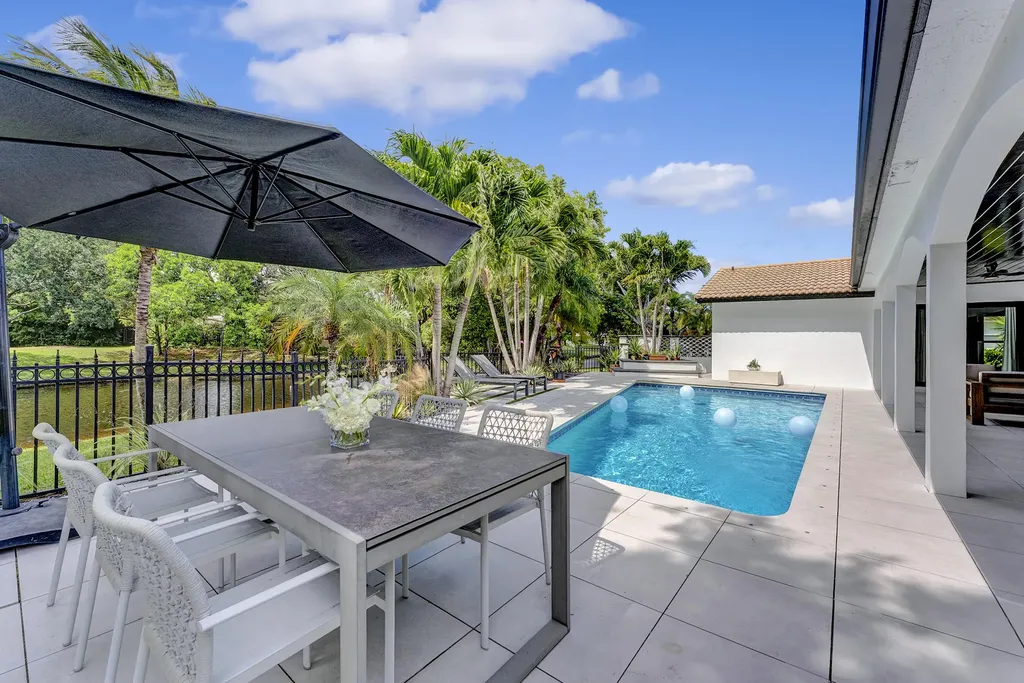 2425 NW 26th Street Boca Raton FL 33431