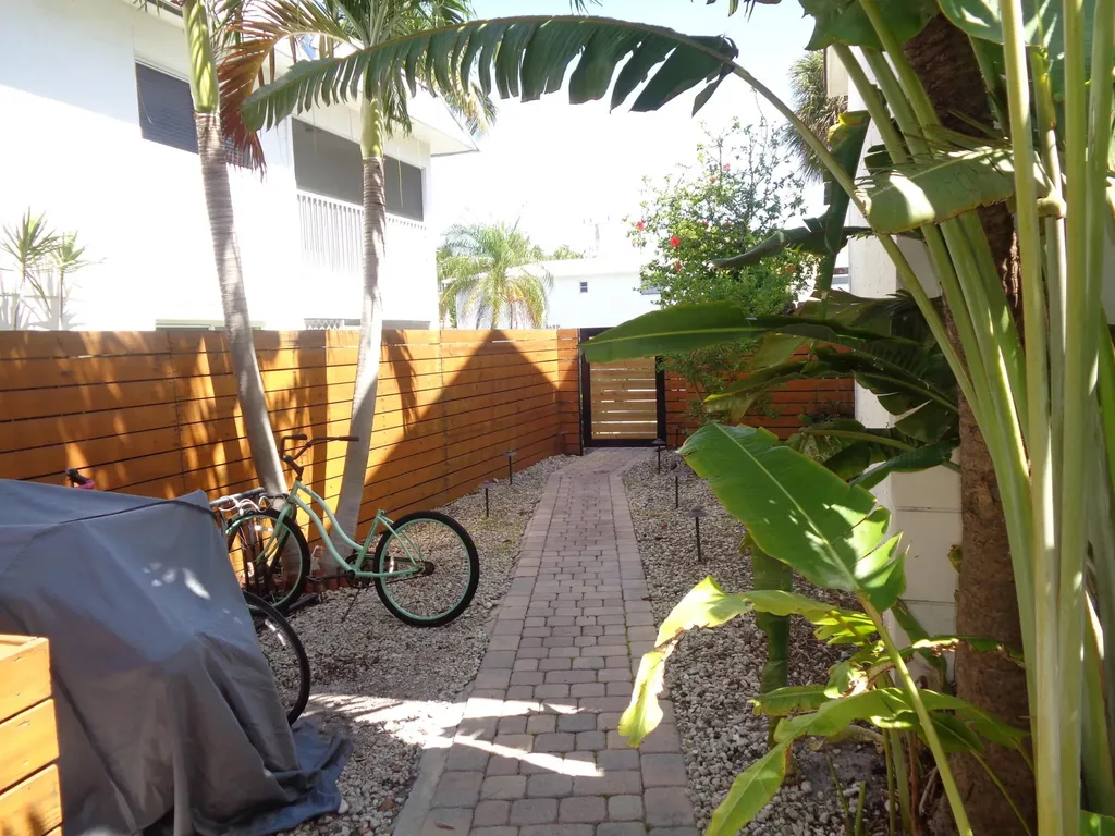 1917 NE 3rd Street Deerfield Beach FL 33441