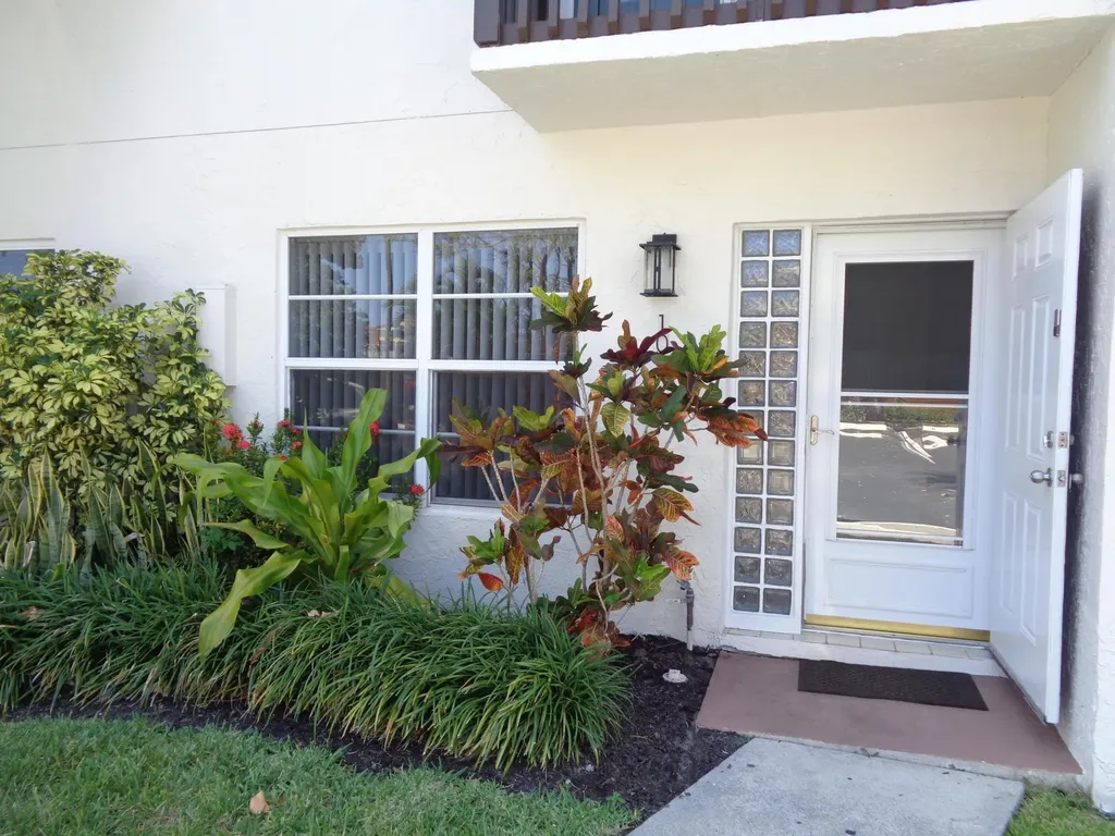 1917 NE 3rd Street Deerfield Beach FL 33441