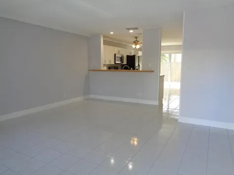 1917 NE 3rd Street Deerfield Beach FL 33441