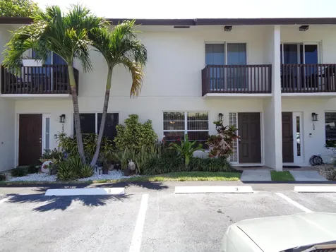 1917 NE 3rd Street Deerfield Beach FL 33441