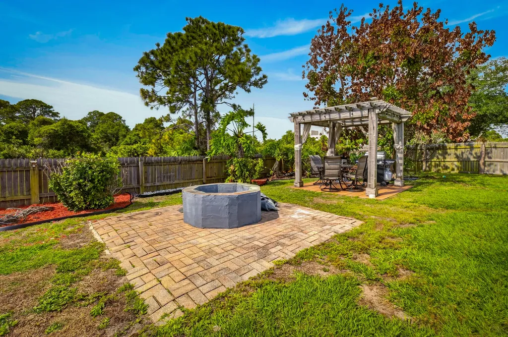 6124 NW Ginger Lane Port St Lucie FL 34986