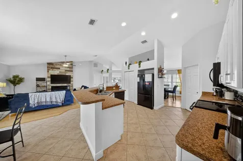 6124 NW Ginger Lane Port St Lucie FL 34986