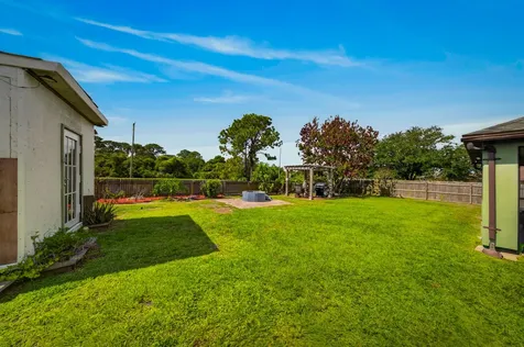 6124 NW Ginger Lane Port St Lucie FL 34986