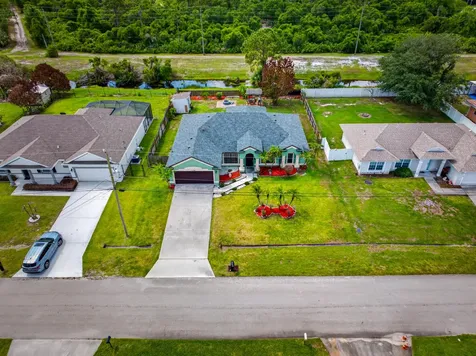 6124 NW Ginger Lane Port St Lucie FL 34986