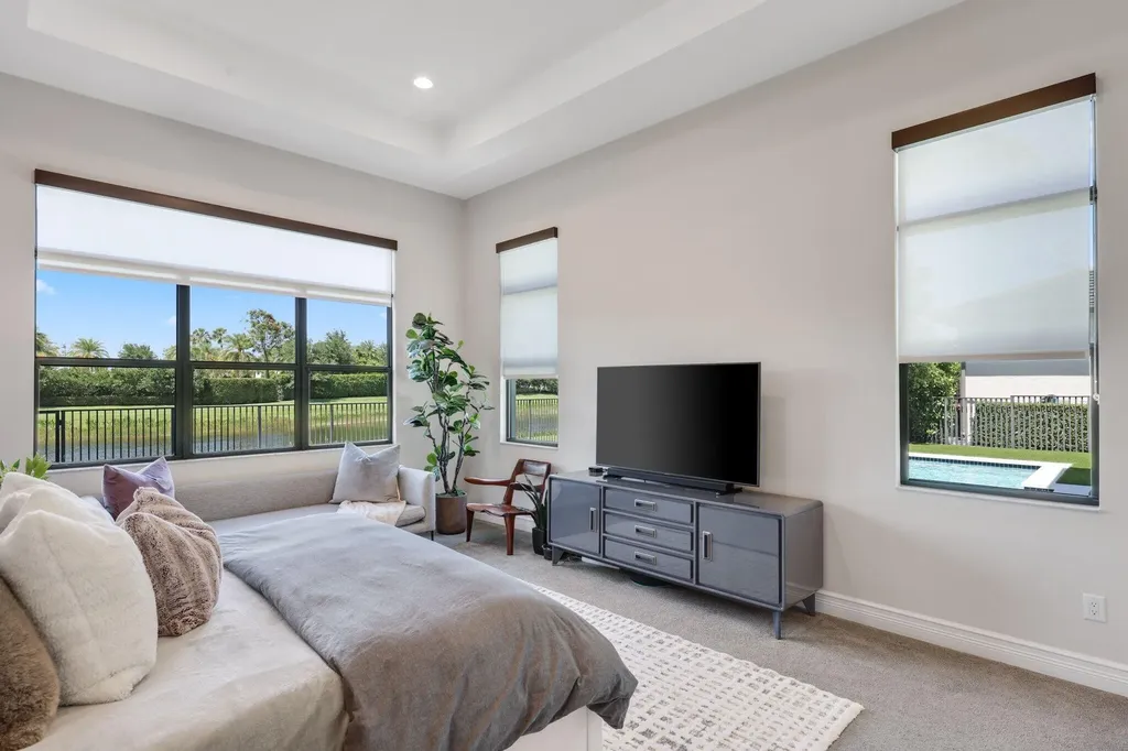 9275 Biaggio Road Boca Raton FL 33496